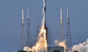 peluncuran-satelit-militer-korsel-dengan-roket-falcon-9-buatan-spacex-di-florida-as_43
