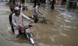 sedikitnya-20-orang-tewas-dalam-waktu-24-jam-terakhir_230627130407-399